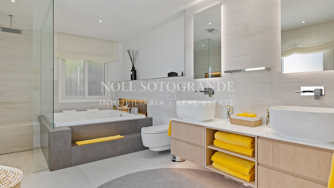 Marbella Villa in La Cerquilla, in The Golf Valley of Nueva Andalucia