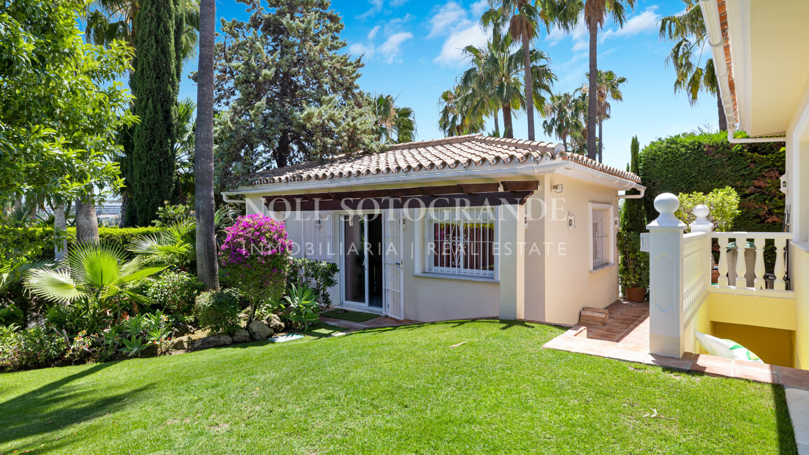 Marbella Villa in La Cerquilla, in The Golf Valley of Nueva Andalucia