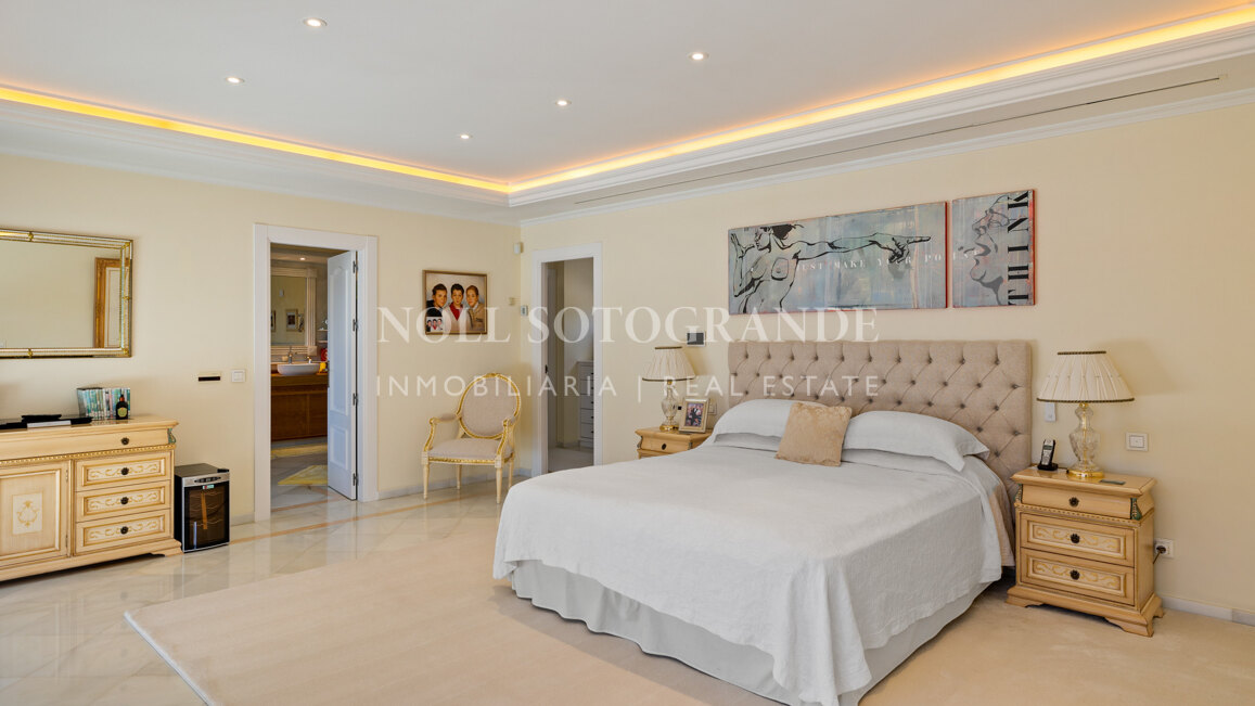 Marbella Villa in La Cerquilla, in The Golf Valley of Nueva Andalucia