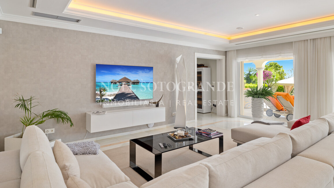 Marbella Villa in La Cerquilla, in The Golf Valley of Nueva Andalucia