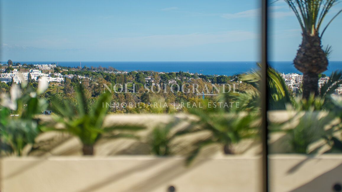 Fully renovated duplex penthouse with sea, lake and mountain views in Nueva Andalucia, Marbella