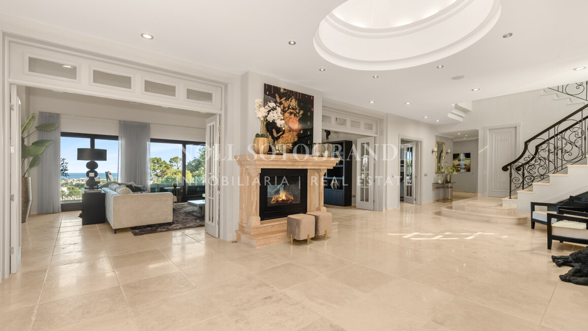 Villa zum Verkauf in El Herrojo, Benahavis