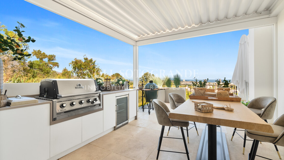 Villa zum Verkauf in El Herrojo, Benahavis