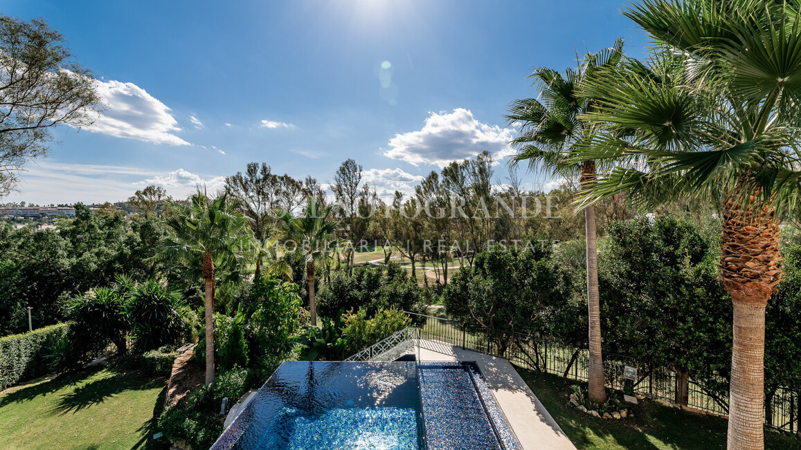 Villa zum Verkauf in Los Naranjos, Nueva Andalucia