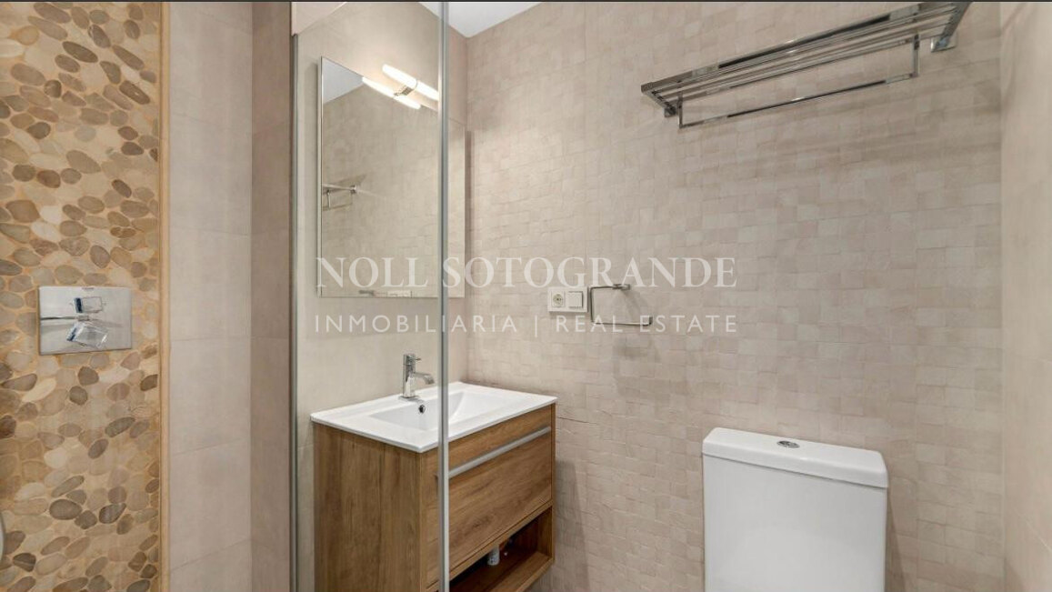 Ground Floor Apartment for sale in Marbella Real, Marbella Golden Mile