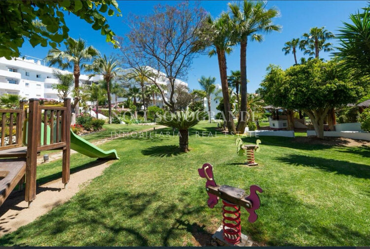 Ground Floor Apartment for sale in Marbella Real, Marbella Golden Mile