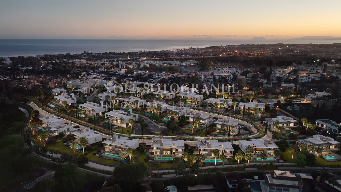 Villa for sale in Las Brisas, Nueva Andalucia