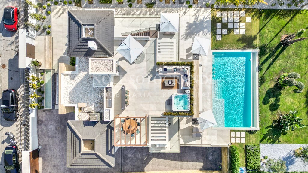 Villa for sale in Altos de Salamanca, Marbella Golden Mile