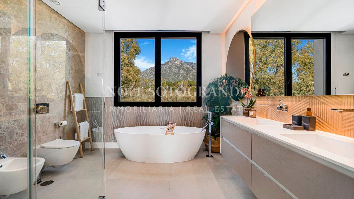 Villa for sale in Altos de Salamanca, Marbella Golden Mile