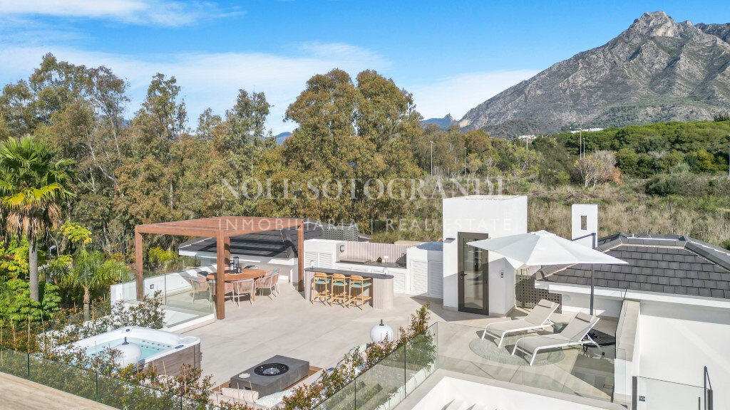 Villa for sale in Altos de Salamanca, Marbella Golden Mile