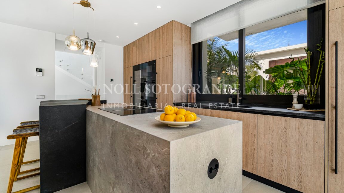 Villa for sale in Altos de Salamanca, Marbella Golden Mile