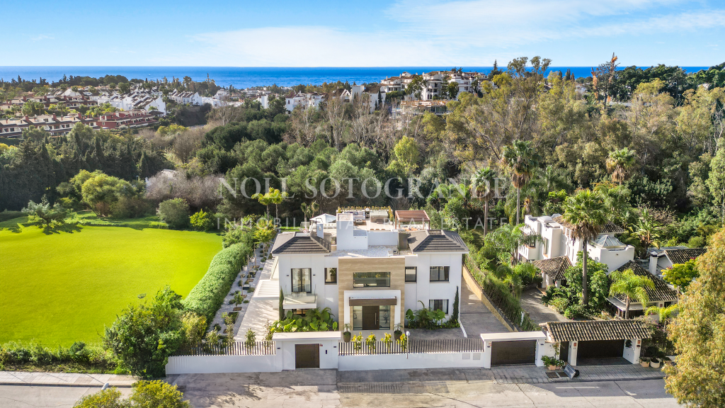 Villa for sale in Altos de Salamanca, Marbella Golden Mile