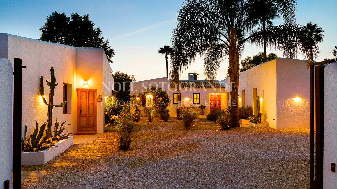 Villa for sale in Guadalmina Alta, San Pedro de Alcantara