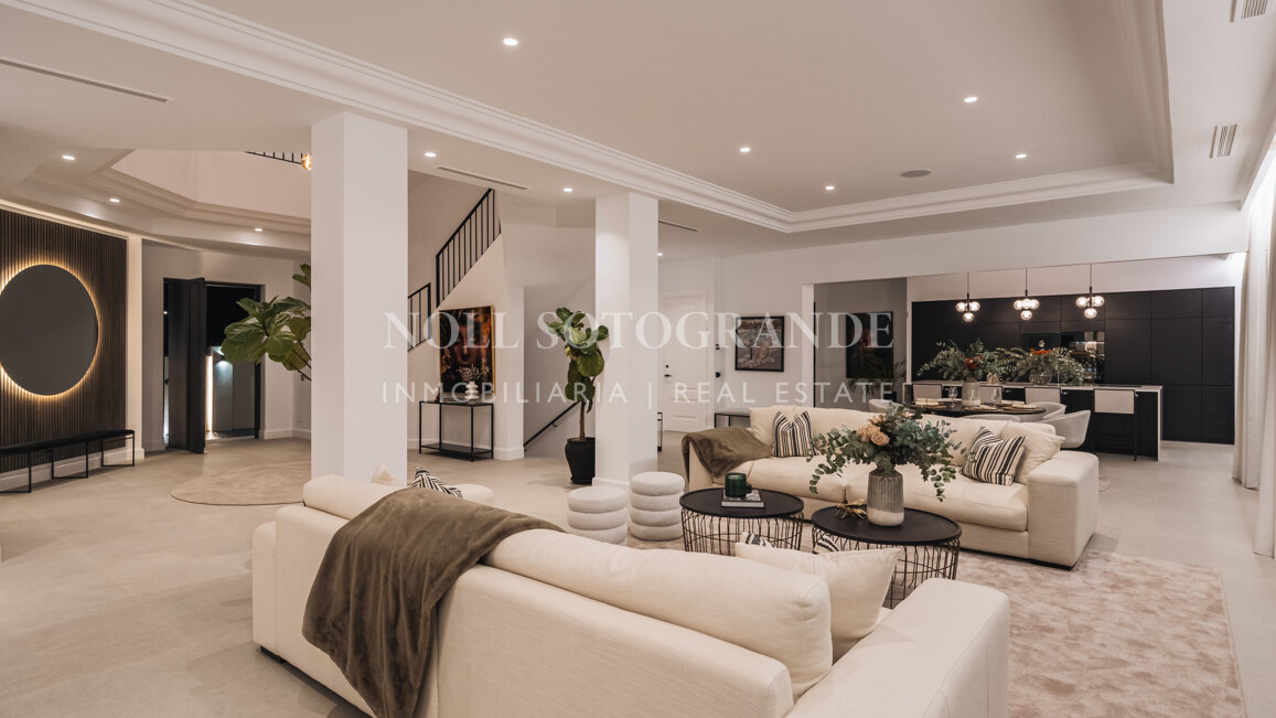 Villa zum Verkauf in Los Flamingos, Benahavis