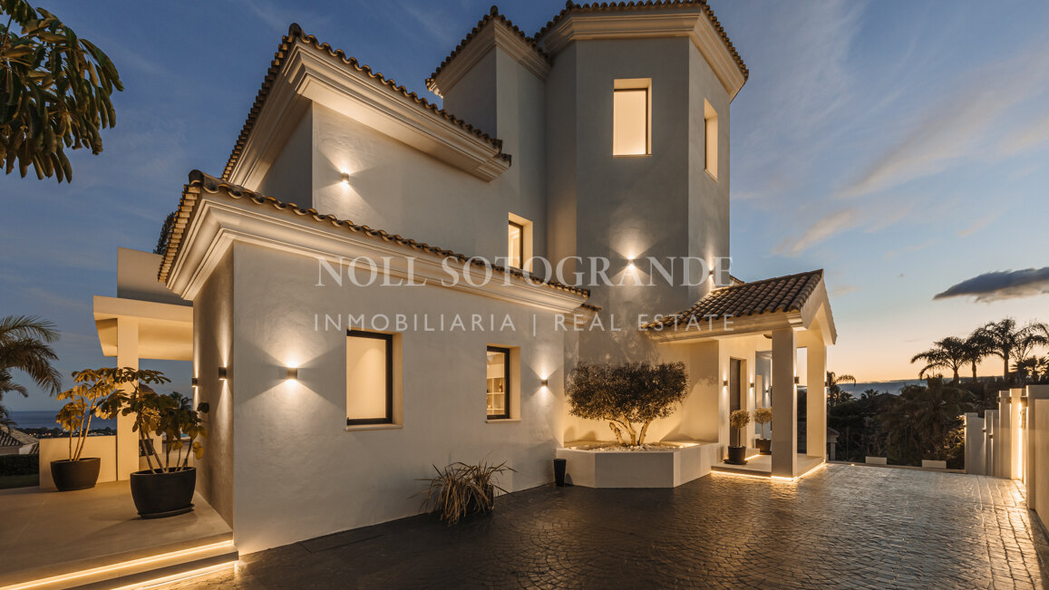 Villa zum Verkauf in Los Flamingos, Benahavis