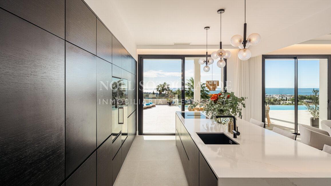 Villa zum Verkauf in Los Flamingos, Benahavis