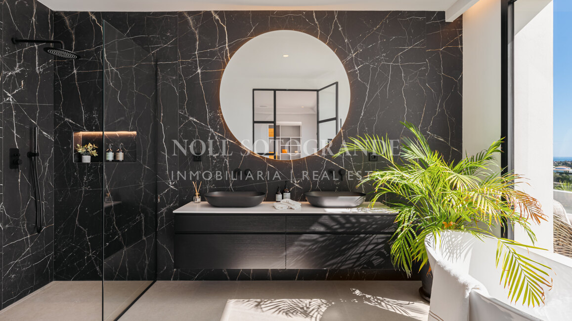 Villa zum Verkauf in Los Flamingos, Benahavis