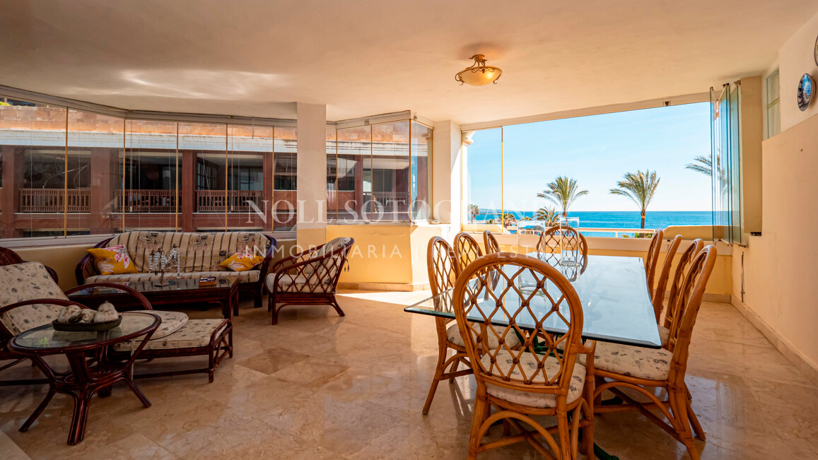 Frontline beach Marbella apartment with sea views within walking distance to Puerto Banus and the beach