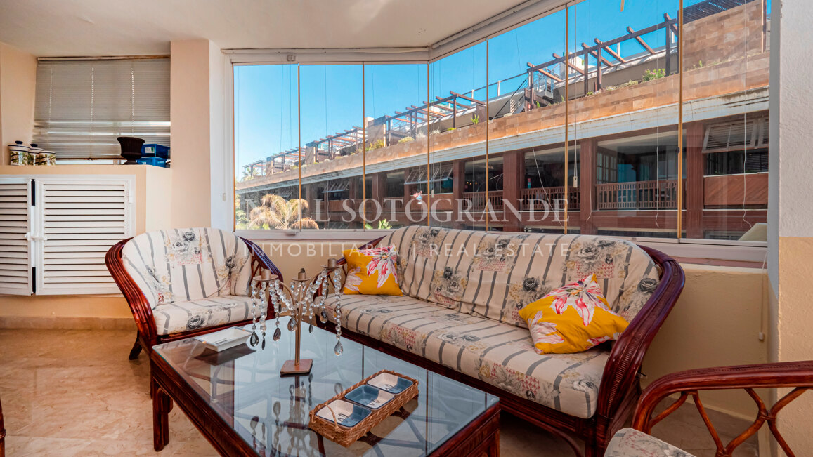 Frontline beach Marbella apartment with sea views within walking distance to Puerto Banus and the beach