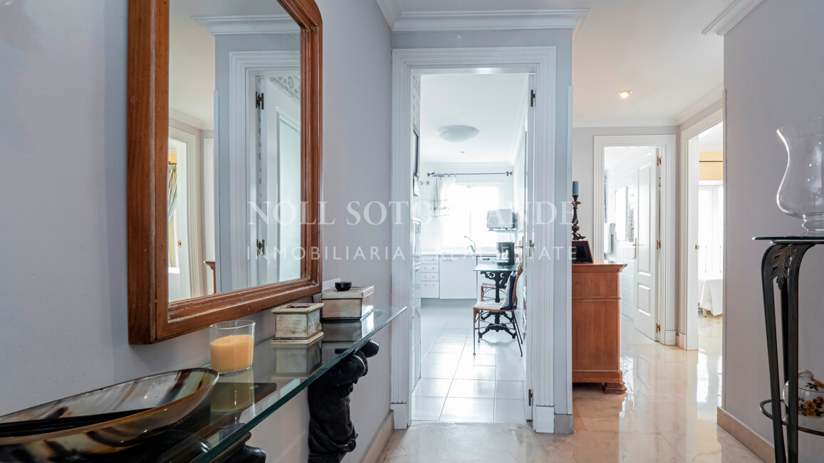 Frontline beach Marbella apartment with sea views within walking distance to Puerto Banus and the beach