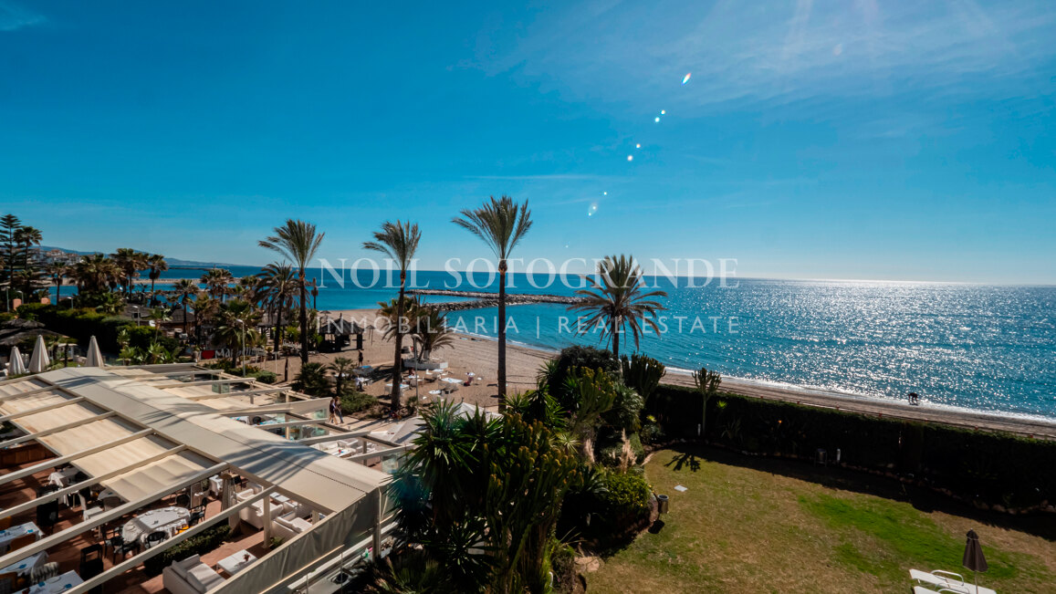 Frontline beach Marbella apartment with sea views within walking distance to Puerto Banus and the beach