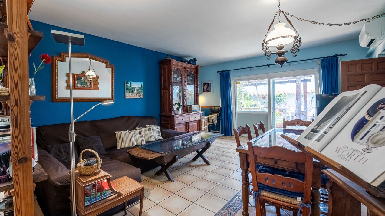Charming 'on the beach' 4 bedroom villa is perfect renovation project for any clever investor!
