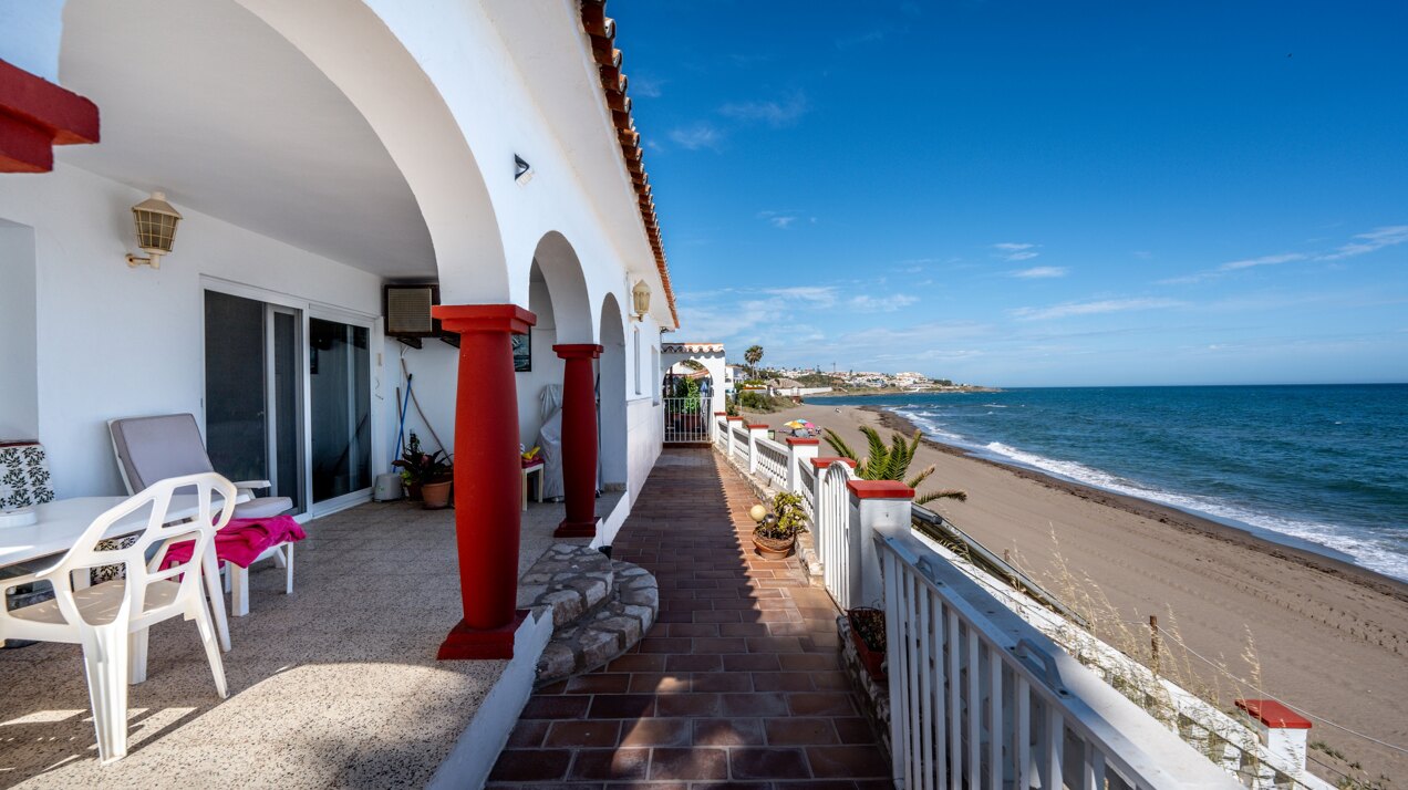Charming 'on the beach' 4 bedroom villa is perfect renovation project for any clever investor!