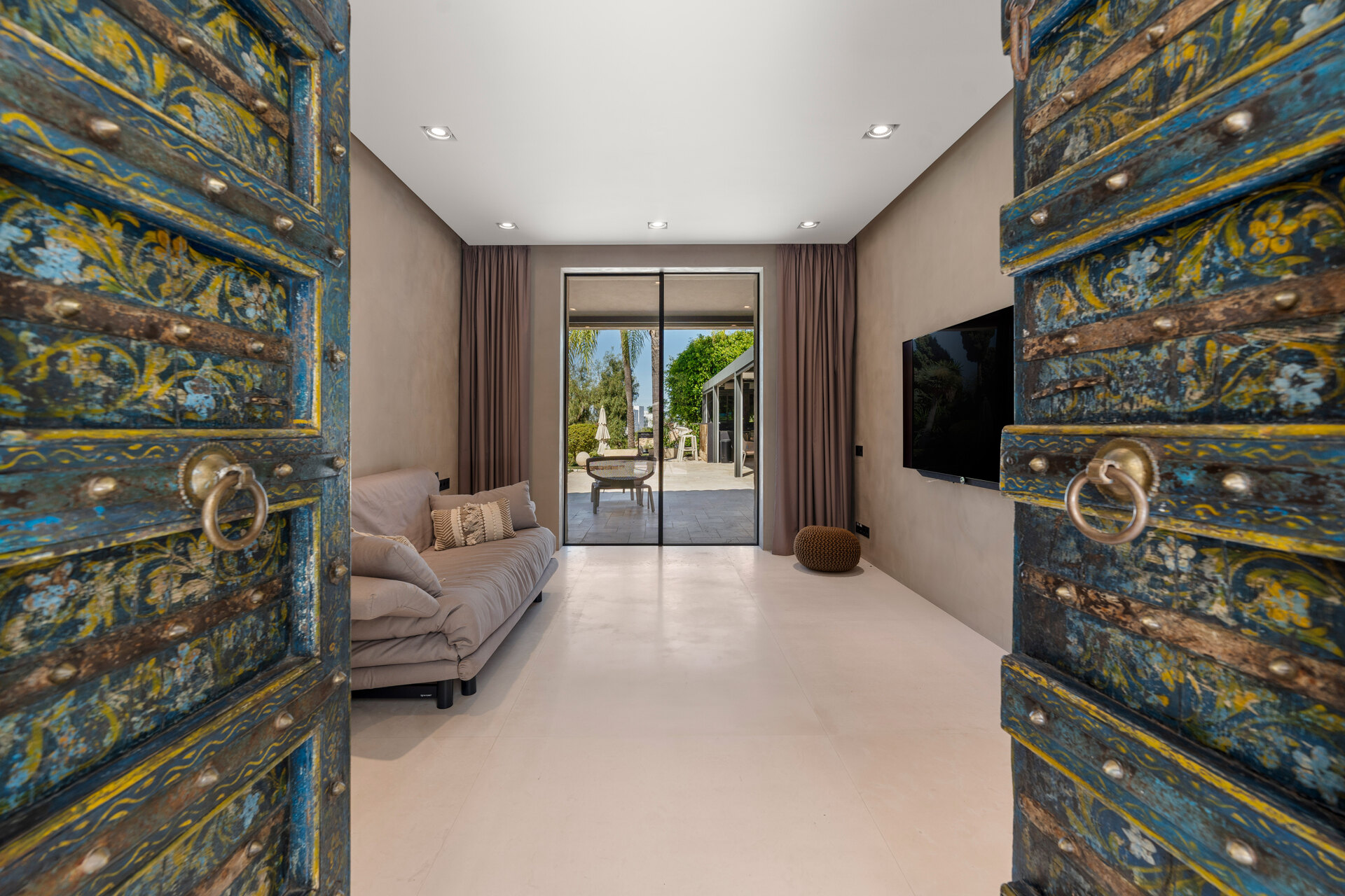 Stunning luxurious 'mini' mansion sits in heart of leafy urban oasis on the edge of Marbella.