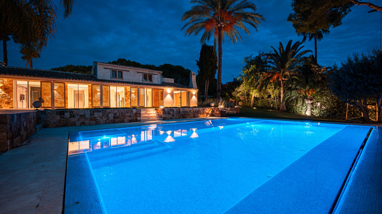 Stunning luxurious 'mini' mansion sits in heart of leafy urban oasis on the edge of Marbella.