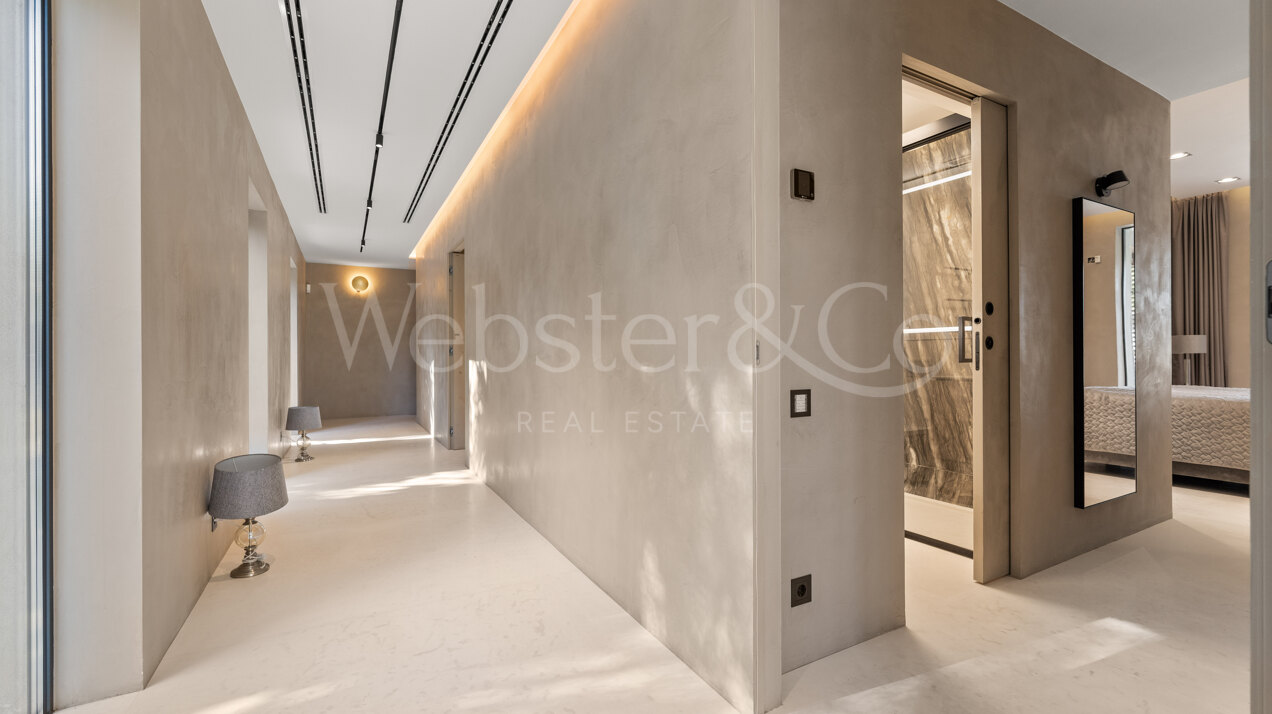 Villa Ibiza - Dream Residence in Rio Real, Marbella