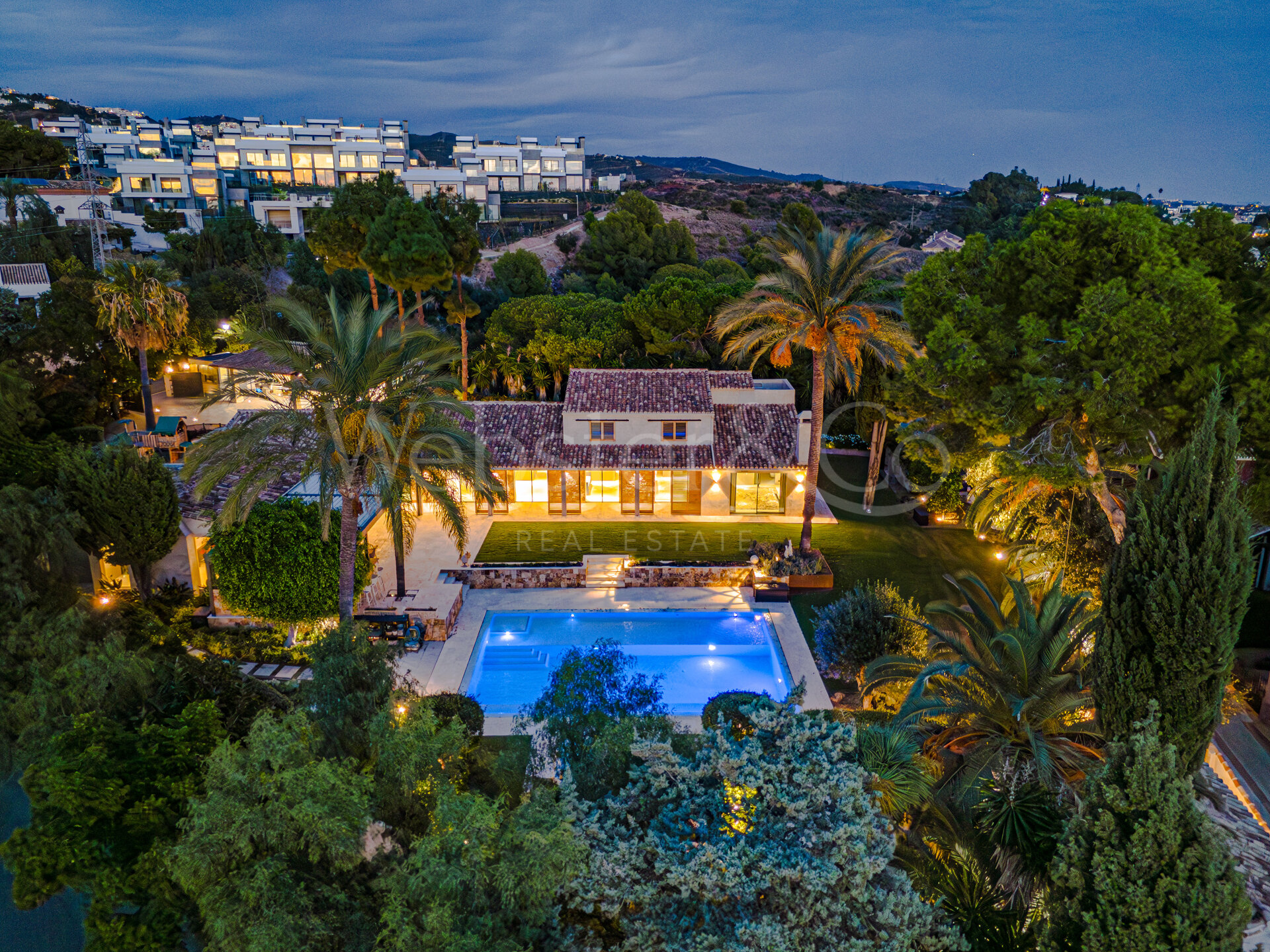 Villa Ibiza – Casa de Ensueño en Río Real, Marbella