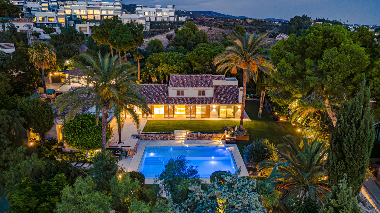 Stunning luxurious 'mini' mansion sits in heart of leafy urban oasis on the edge of Marbella.
