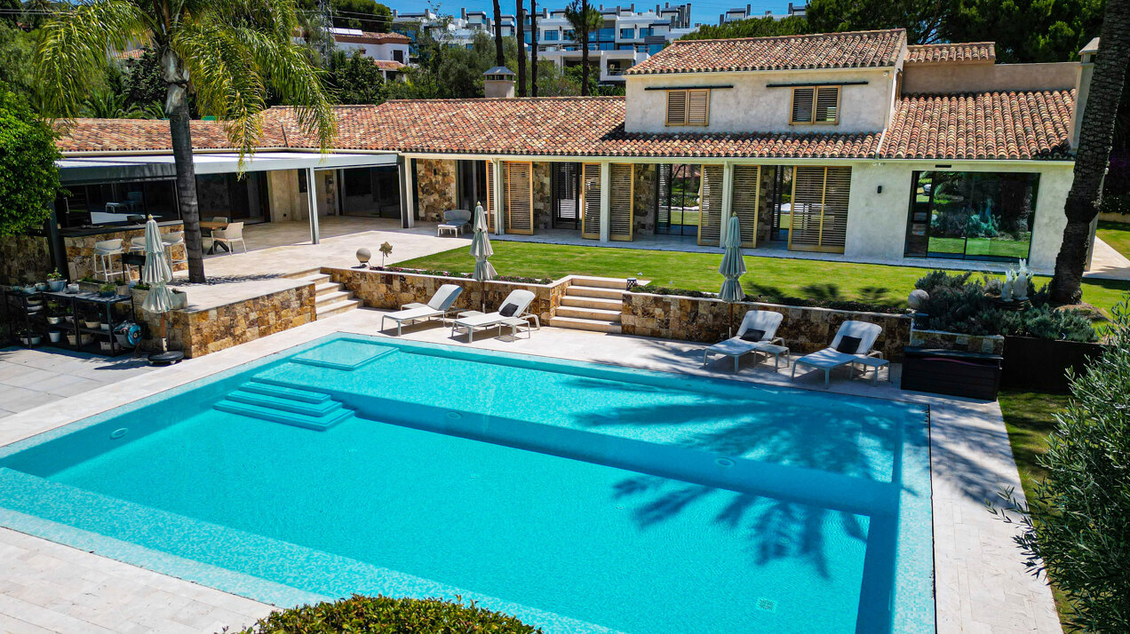 Stunning luxurious 'mini' mansion sits in heart of leafy urban oasis on the edge of Marbella.