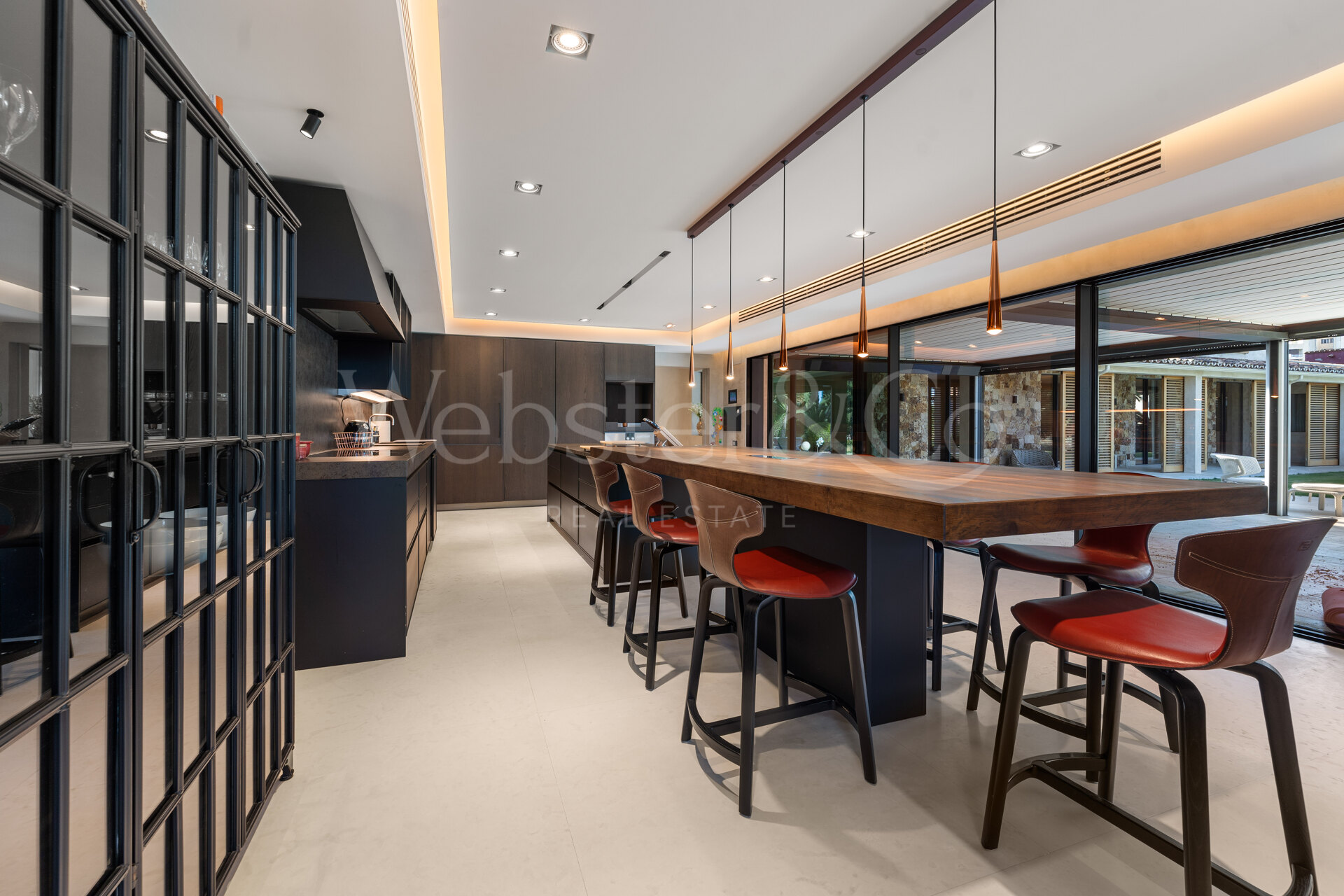 Villa Ibiza – Casa de Ensueño en Río Real, Marbella