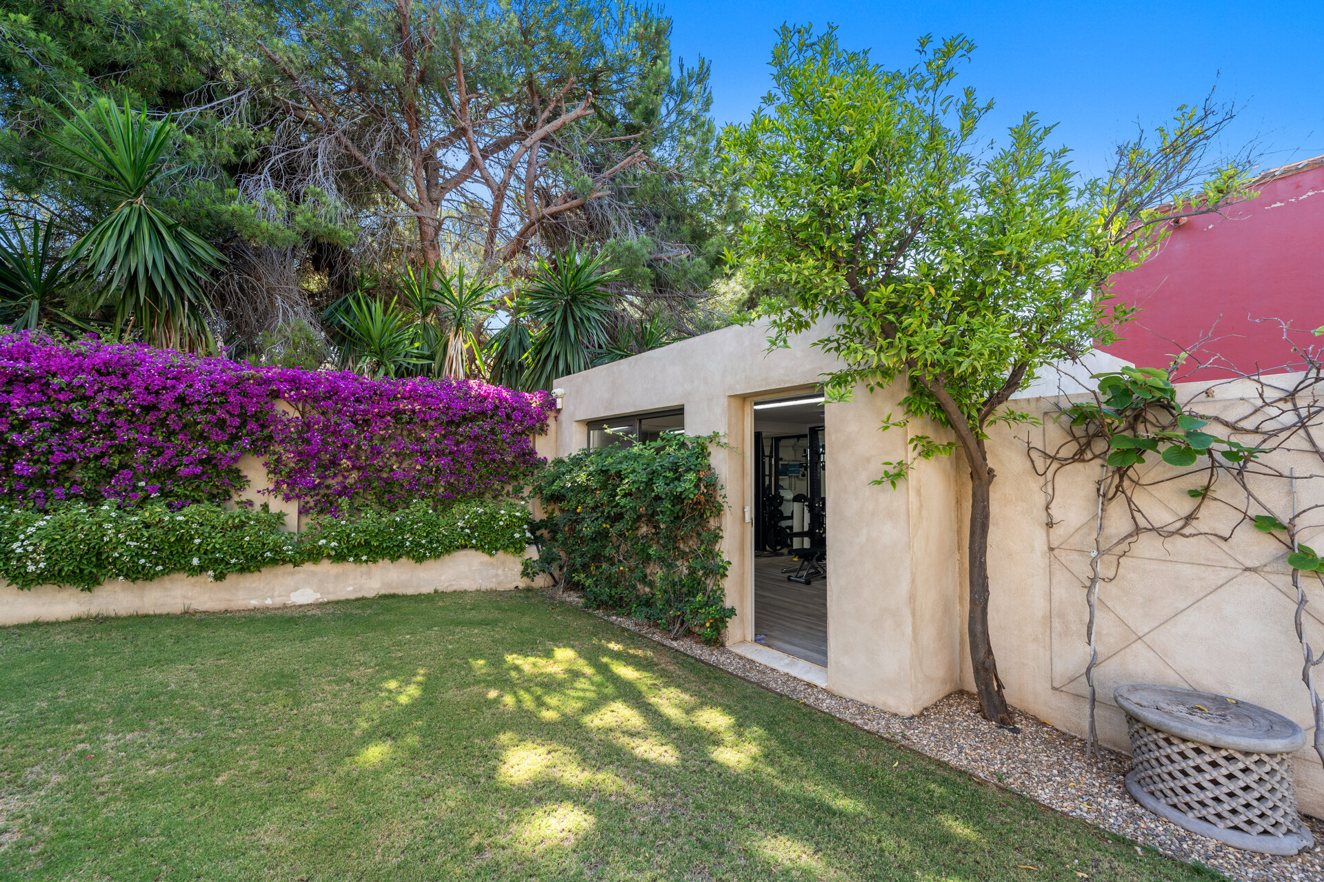 Stunning luxurious 'mini' mansion sits in heart of leafy urban oasis on the edge of Marbella.