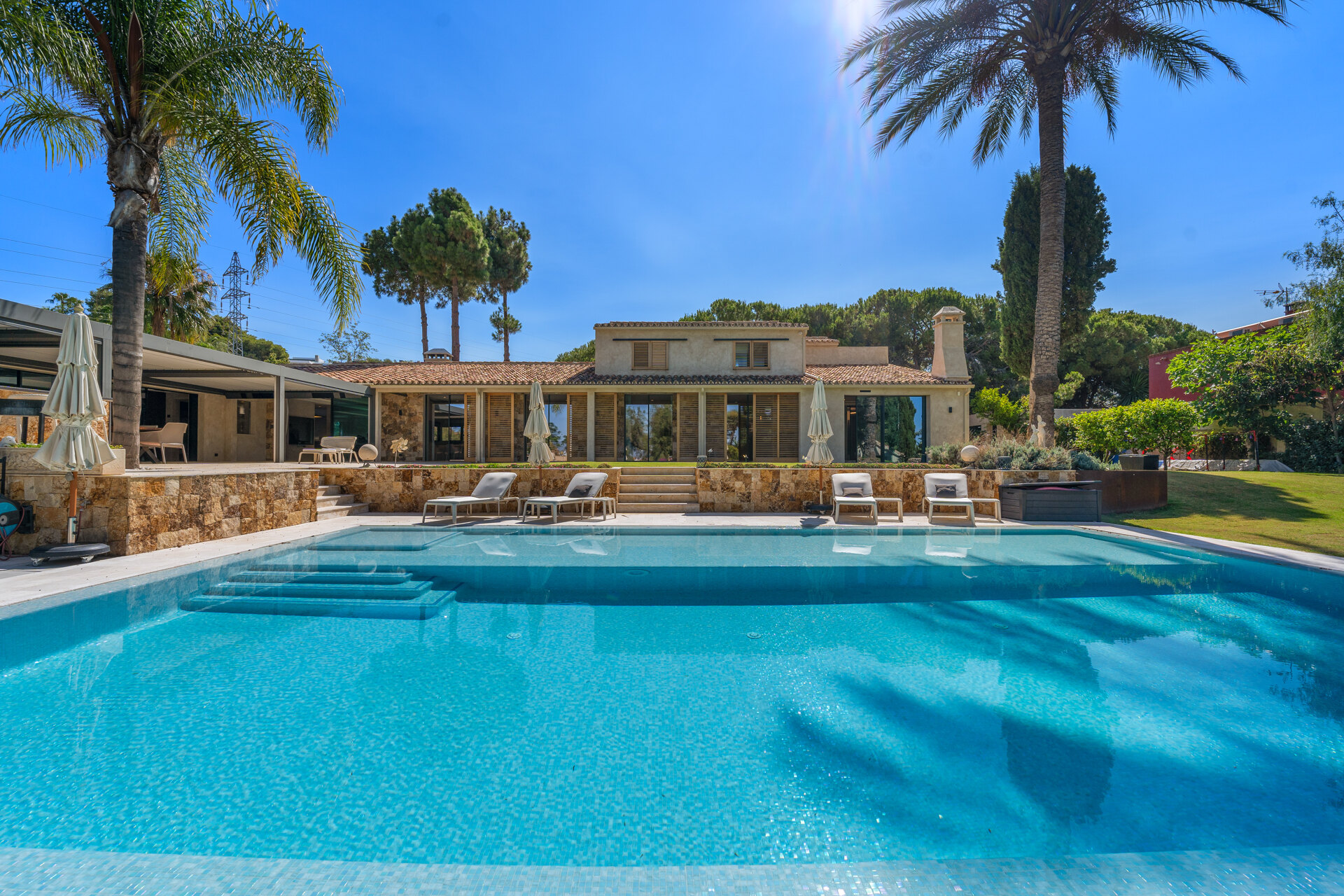 Stunning luxurious 'mini' mansion sits in heart of leafy urban oasis on the edge of Marbella.