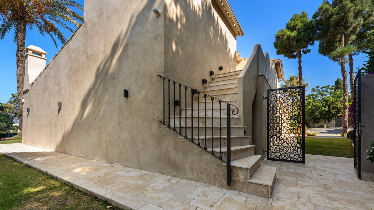 Stunning luxurious 'mini' mansion sits in heart of leafy urban oasis on the edge of Marbella.