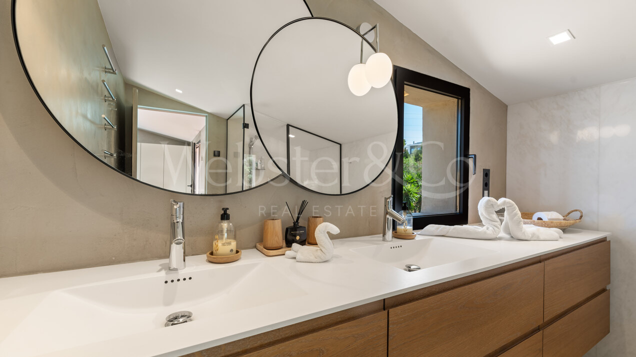 Villa Ibiza - Dream Residence in Rio Real, Marbella