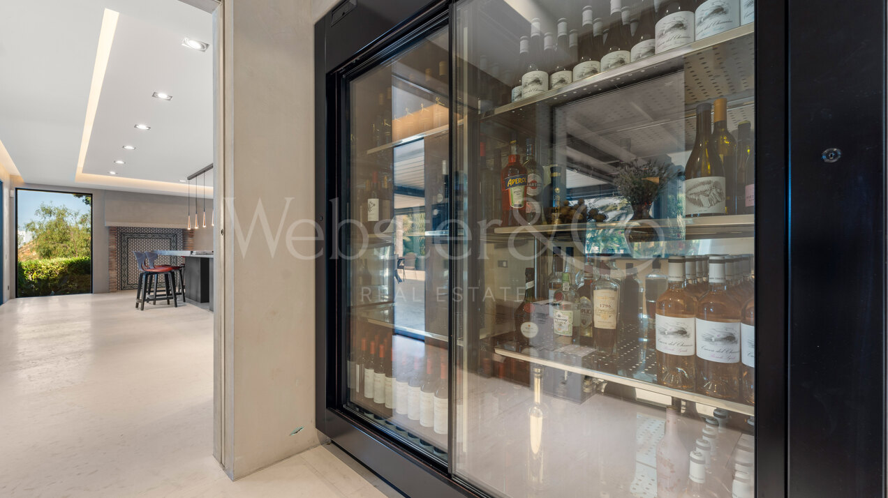 Villa Ibiza - Dream Residence in Rio Real, Marbella