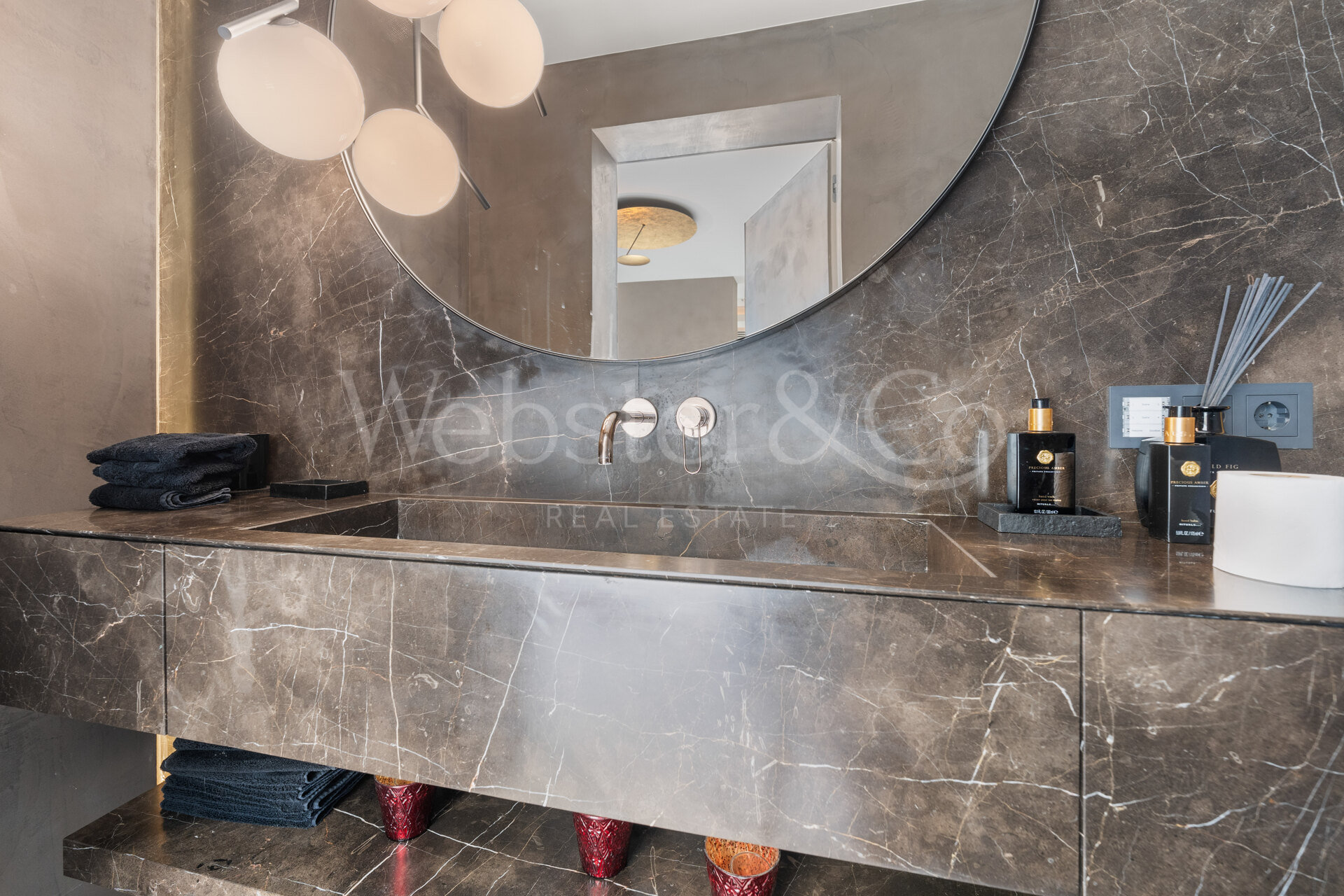 Villa Ibiza – Casa de Ensueño en Río Real, Marbella