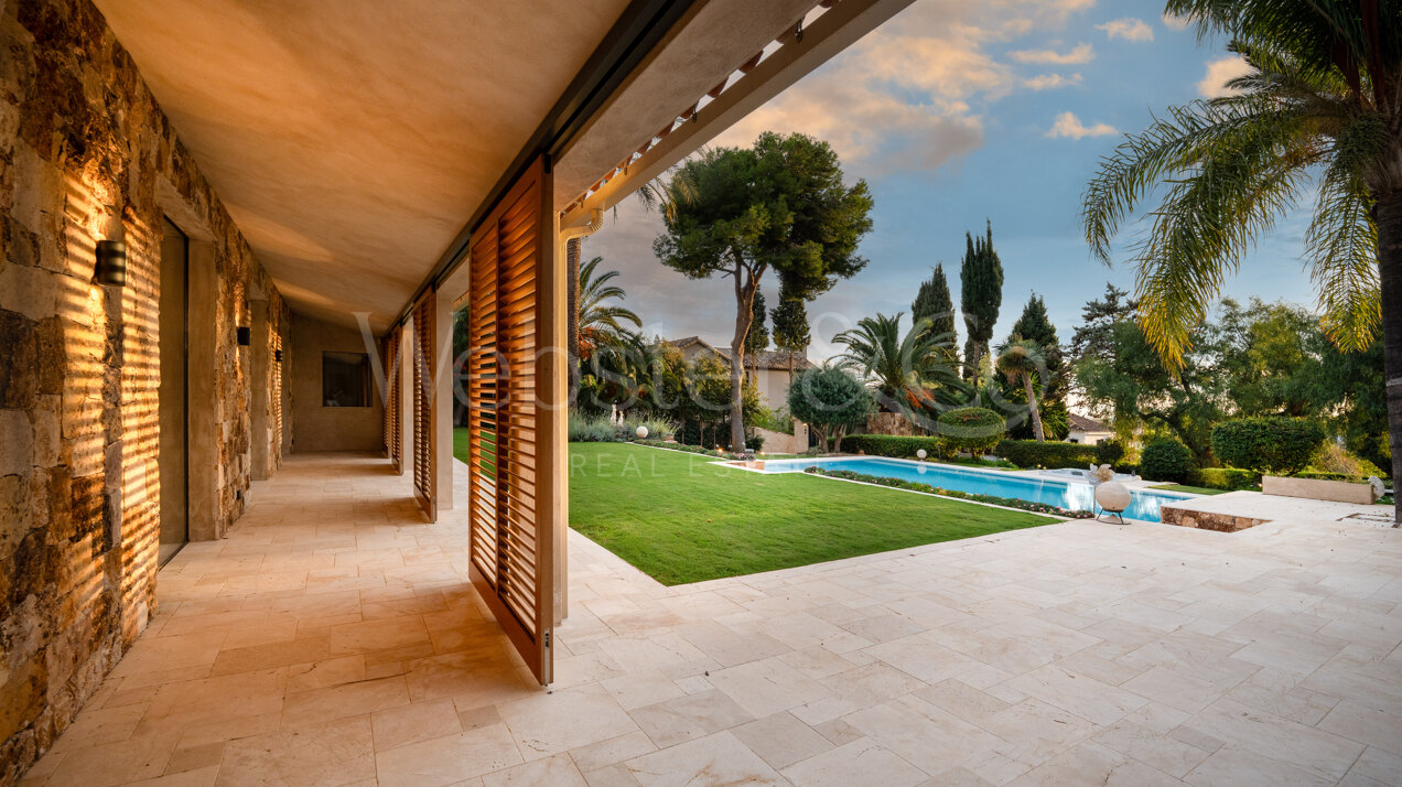 Villa Ibiza - Dream Residence in Rio Real, Marbella