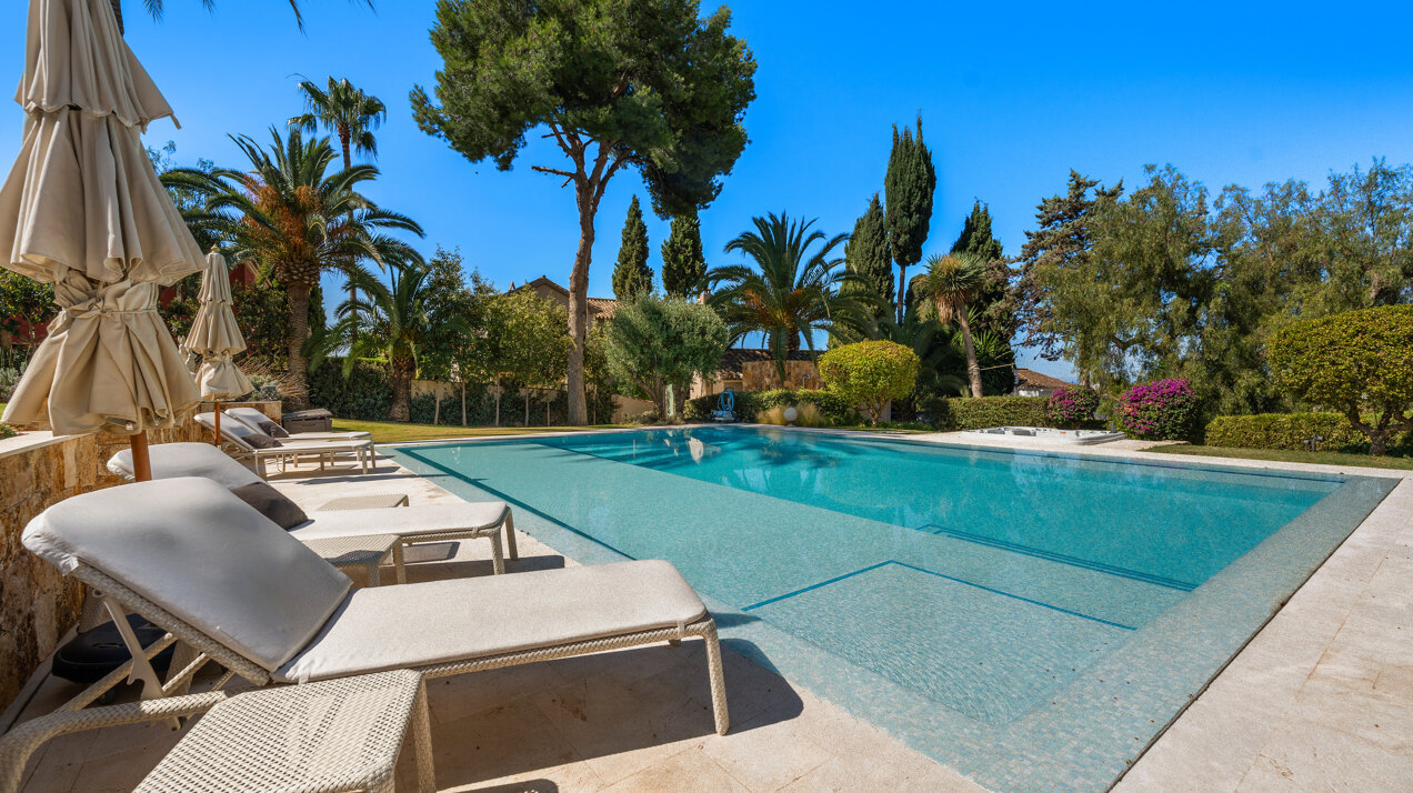 Stunning luxurious 'mini' mansion sits in heart of leafy urban oasis on the edge of Marbella.
