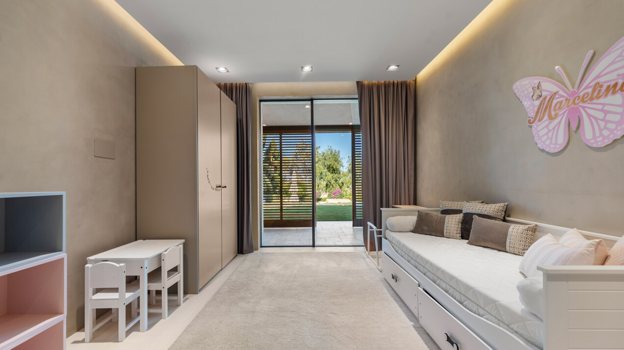 Stunning luxurious 'mini' mansion sits in heart of leafy urban oasis on the edge of Marbella.