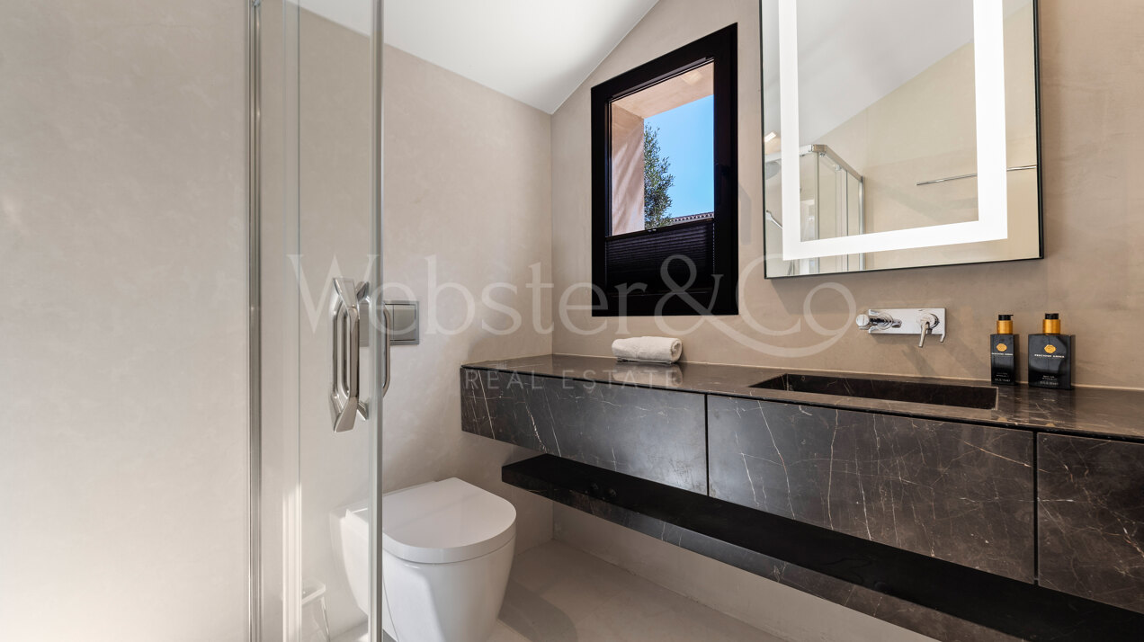 Villa Ibiza - Dream Residence in Rio Real, Marbella