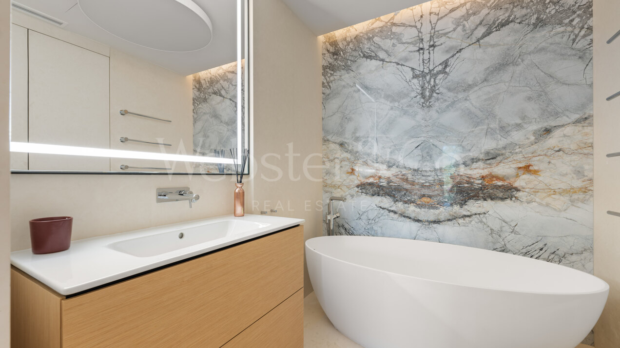 Villa Ibiza - Dream Residence in Rio Real, Marbella