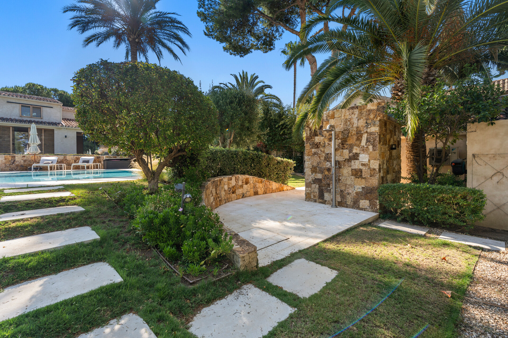 Stunning luxurious 'mini' mansion sits in heart of leafy urban oasis on the edge of Marbella.