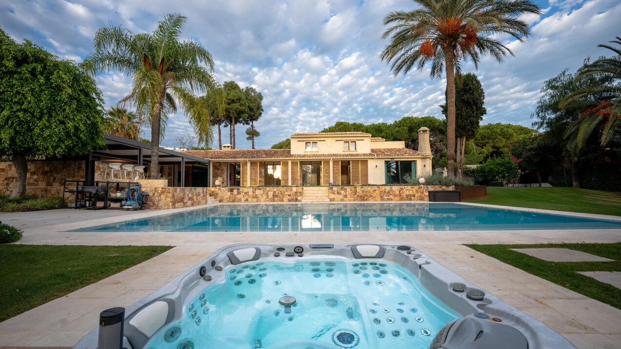 Stunning luxurious 'mini' mansion sits in heart of leafy urban oasis on the edge of Marbella.