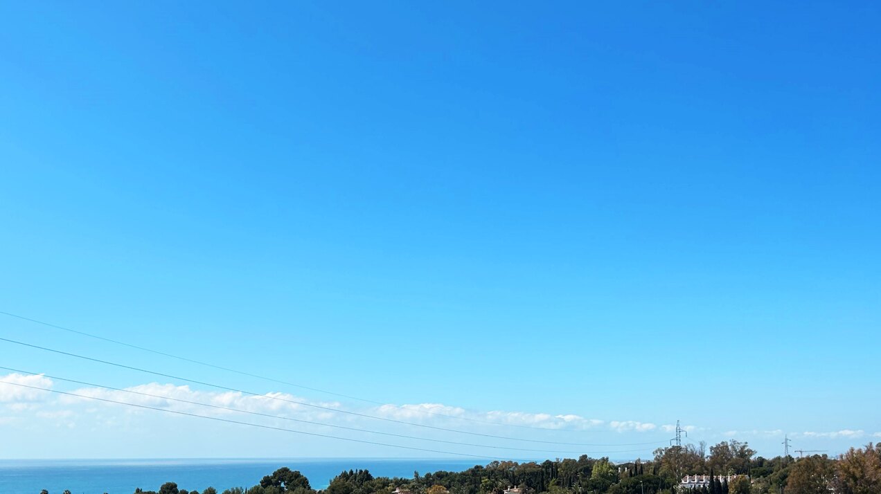 New & luxurious development of new built villas boasting 3 bedrooms and situated minutes from the heart of Marbella!