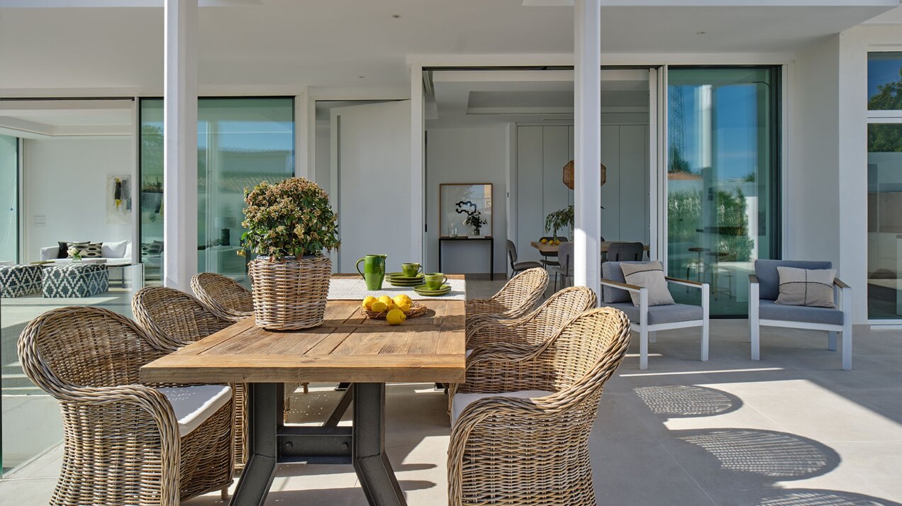 New & luxurious development of new built villas boasting 3 bedrooms and situated minutes from the heart of Marbella!