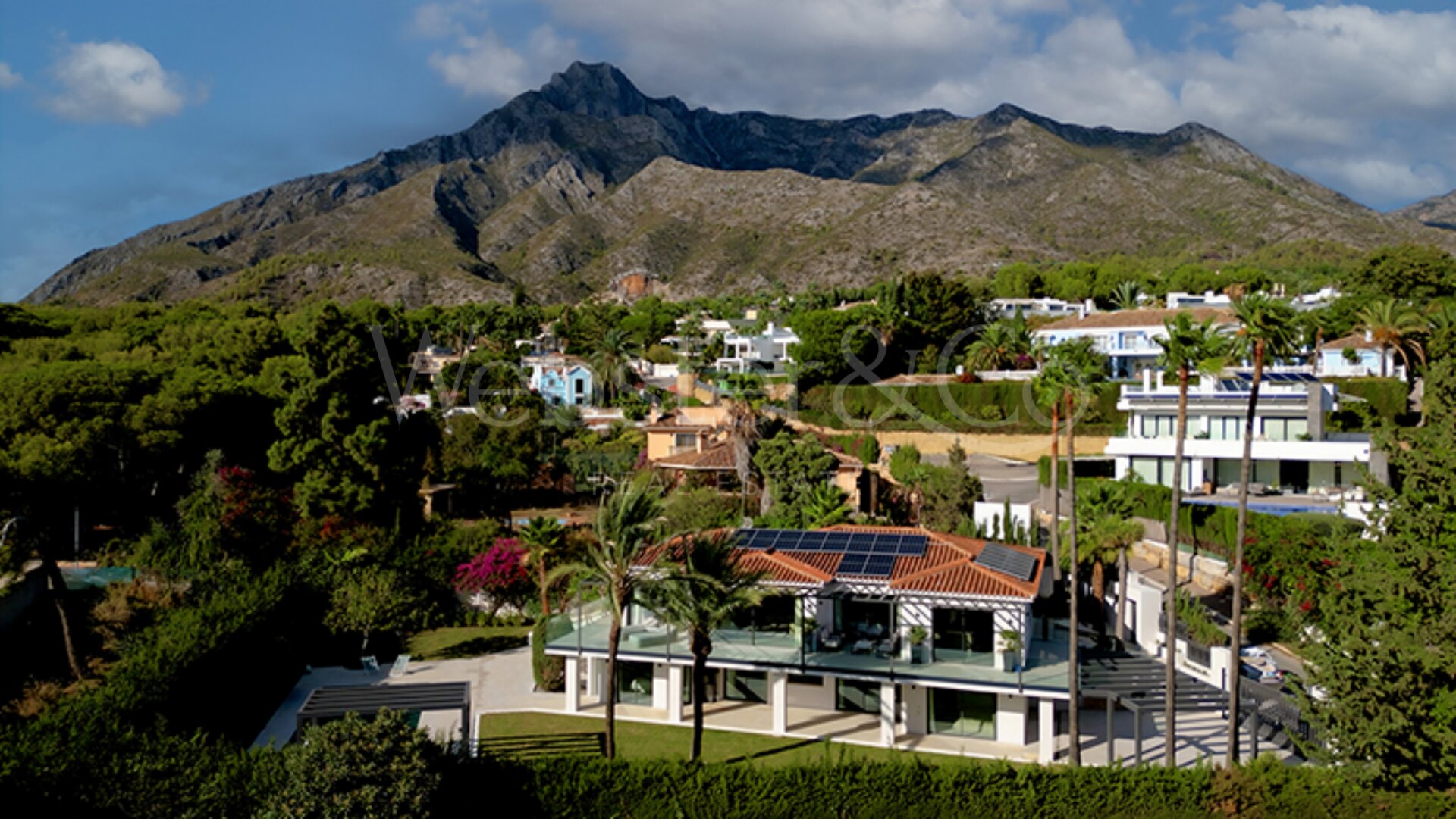 Villa Jubrique - Redefined Elegance in Nagüeles